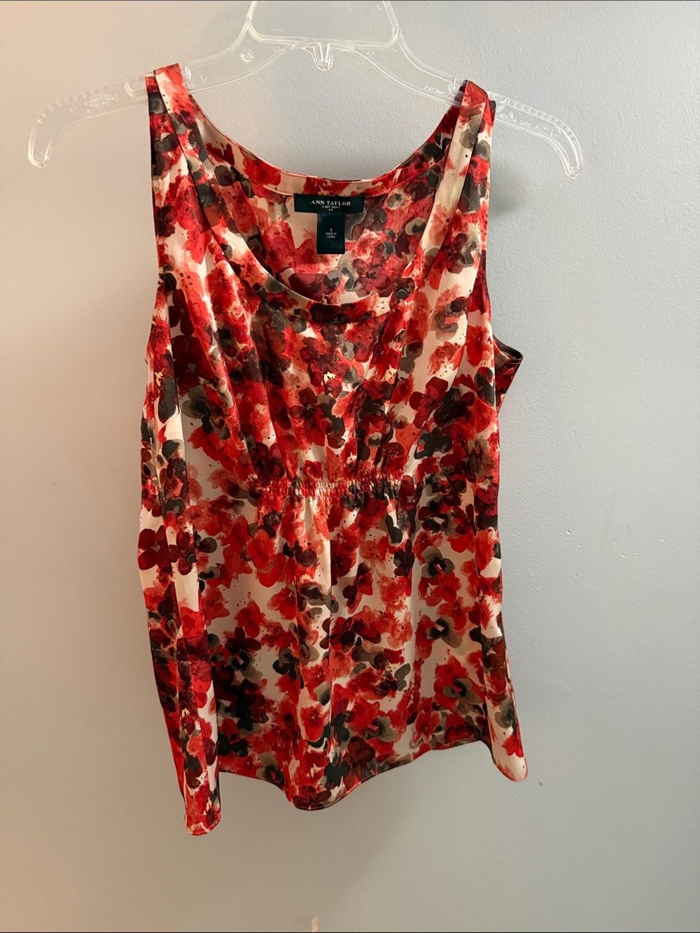 Ann Taylor Red and Black Floral Elastic-Waist Tank